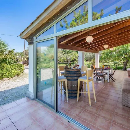 Cama Rotja Villa